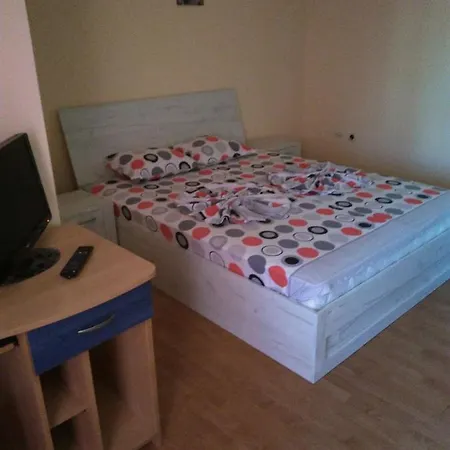 Pensiune Вила Русеви *